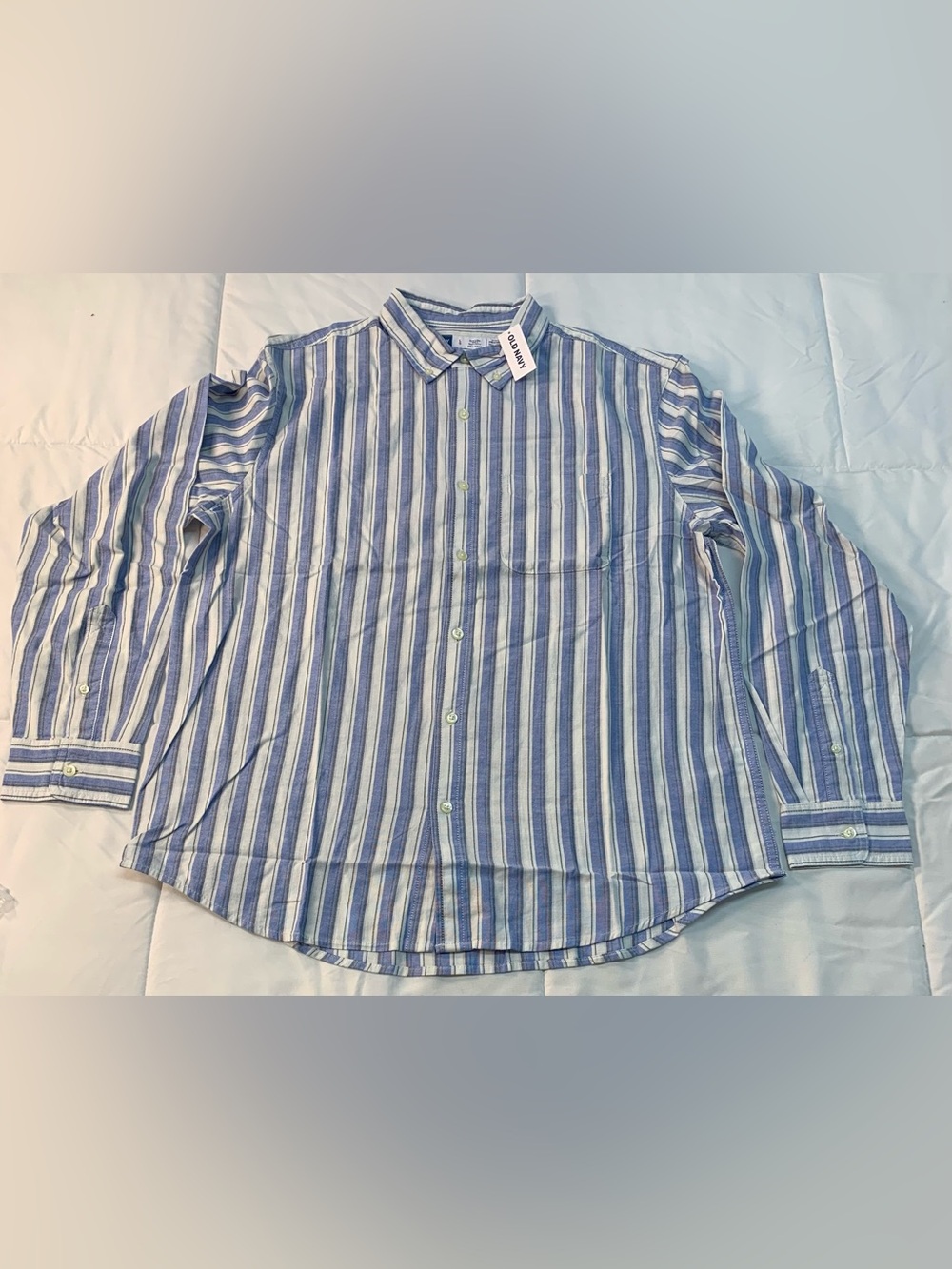 New Old Navy button up shirt size L